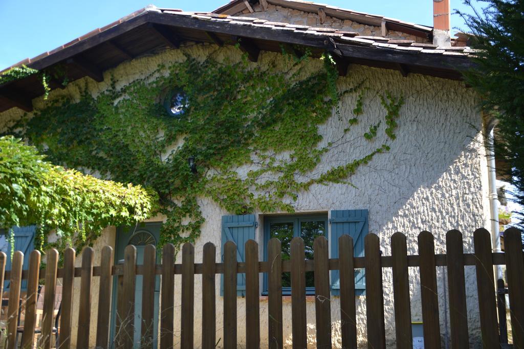 Gite Au Lac Du Gouyre Puygaillard-de-Quercy Exterior photo
